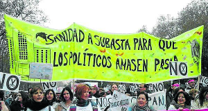 La lucha seguirá, en beneficio de una mayoría social que necesita, usa y está satisfecha con una sanidad pública. /Foto: Patusalud