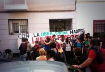 PAH Vallekas recupera tres edificios de bancos Bloque de viviendas de calle Callejo