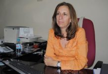 «En el CMS no tratamos la enfermedad: la prevenimos» La Coordinadora del CMS Villa de Vallecas, en su despacho. /FOTO: R.B.T.