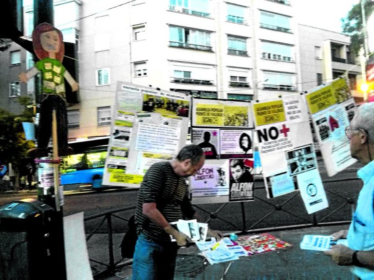 Punto de Información (PI) d ela Asamblea Popular 15M Puente de Vallekas