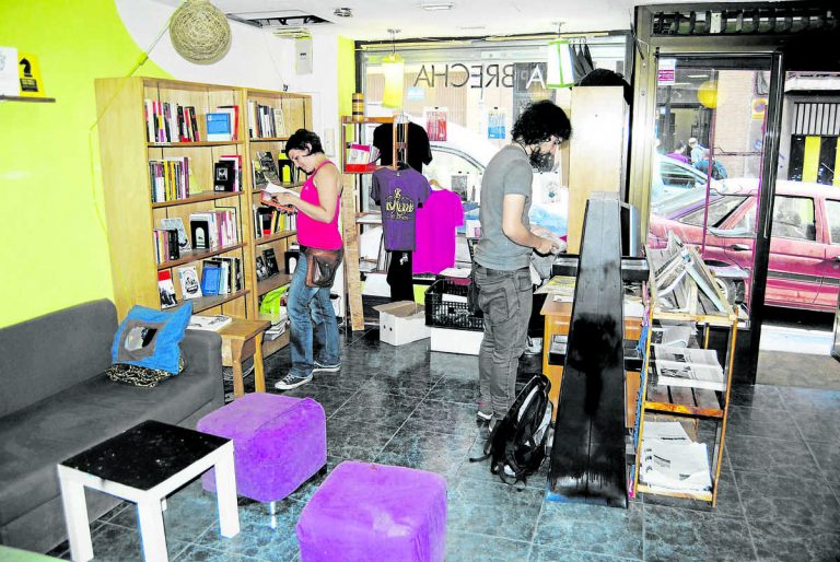 El centro social se declara “abierto a todo el mundo".