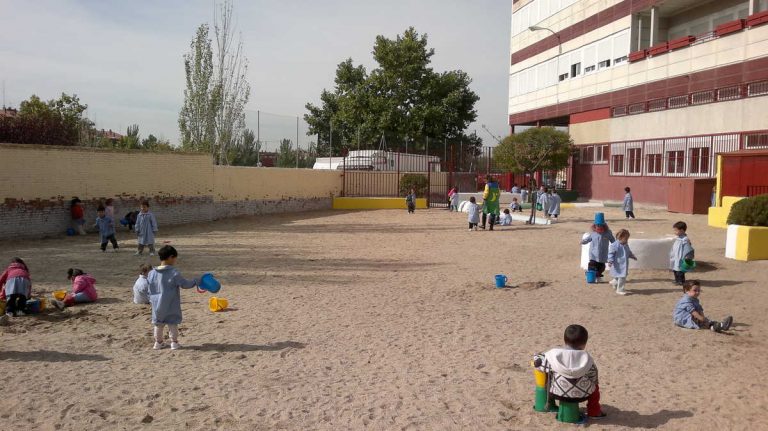 Patio del CEIP José de Echegaray.