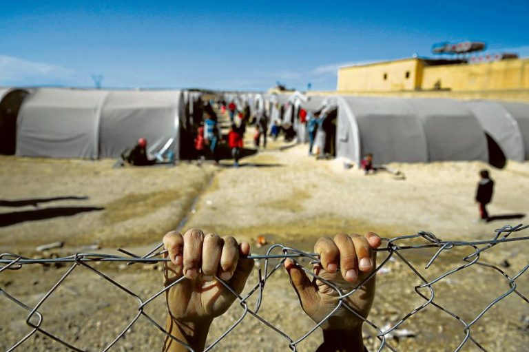 La OTAN y los refugiados: la mano que mece la cuna