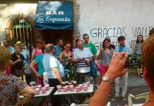 Y La Esquinita se quedó La noticia del archivo definitivo devino en fiesta vecinal.