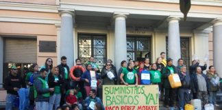 Protesta de los afectados por la falta de suministro en la Junta de Vallecas.