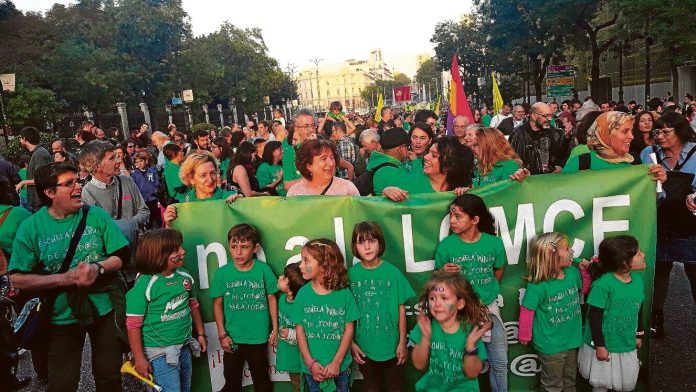 marea-verde-huelga-2 Vallecas estuvo muy presente en la movilización del 26-O.