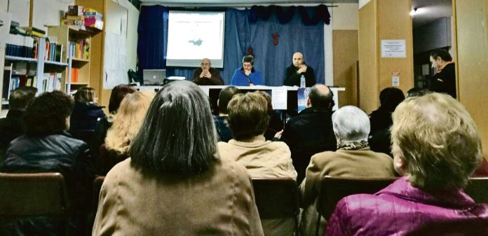 Asamblea informativa sobre el plan el pasado 15 de noviembre en la A.V. “La Viña”.