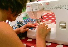 Apoyo a emprendedores a través de formación y microcréditos sociales