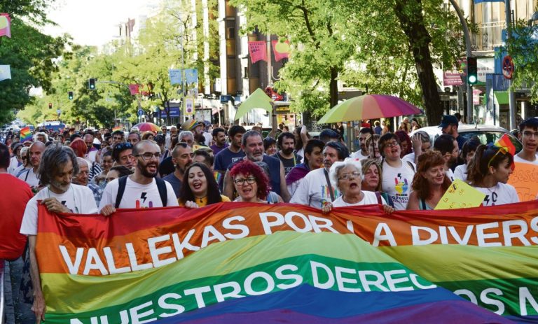 Vallecas demuestra que otro Orgullo LGTBI es posible