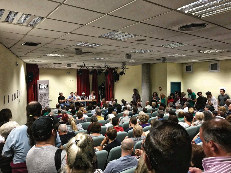 La convocatoria de la manifestación se decidió en la asamblea del 26 de octubre.