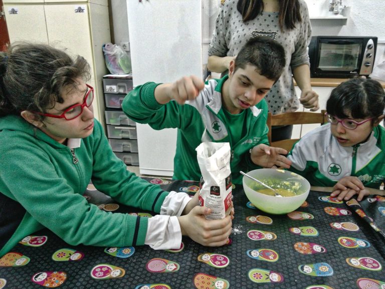 Al servicio de las personas con discapacidad intelectual en Entrevías