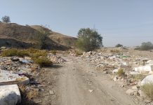 El vertido de residuos continúa en lo que ya llaman «El camino de la basura»
