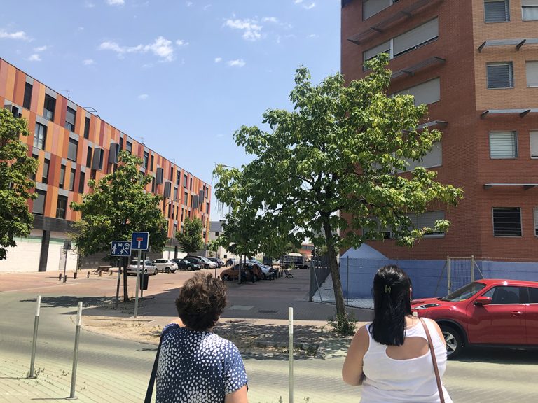 Almonte 16 reivindica sus derechos como beneficiarios de una vivienda pública