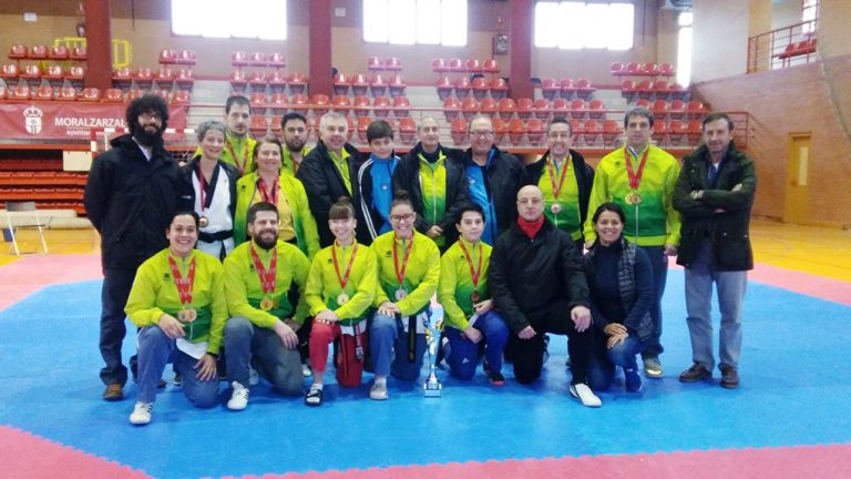 14 medallas para el taekwondo de Vallecas