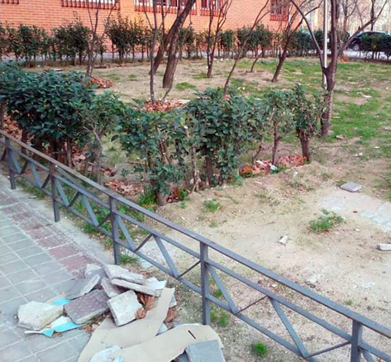 La UVA de Vallecas denuncia el abandono de su barrio