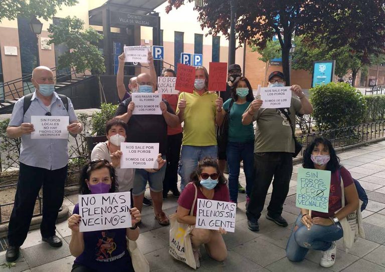 Los Plenos de distrito, con vecinos