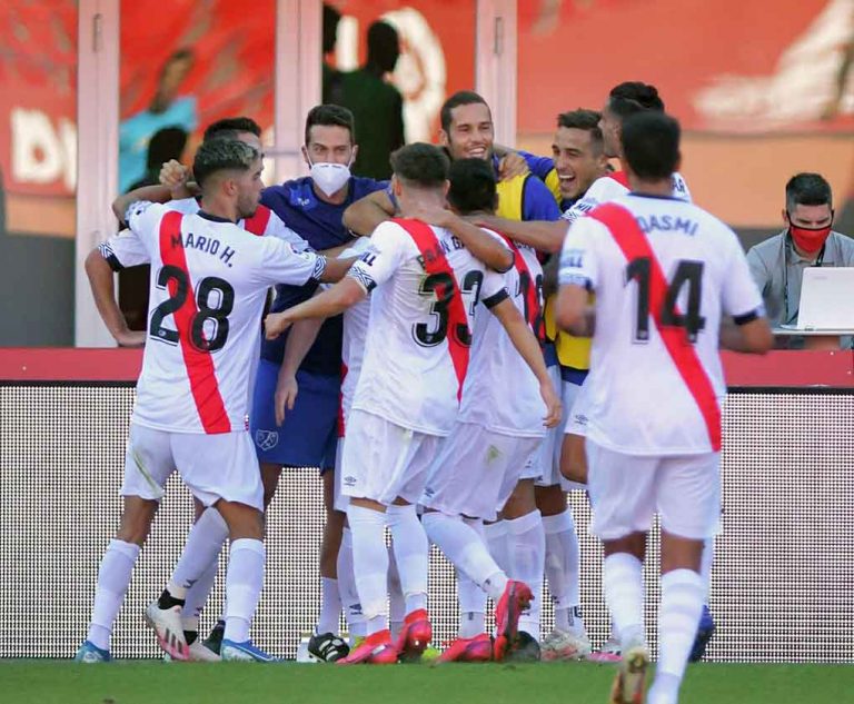 Gran estreno del Rayo con victoria en Mallorca