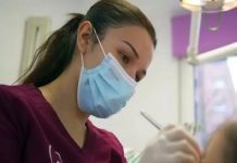 Las encías: los cimientos de una sonrisa para toda la vida