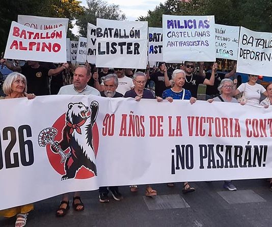 Una marcha recorrió Vallecas para homenajear a los madrileños que defendieron la capital en 1936